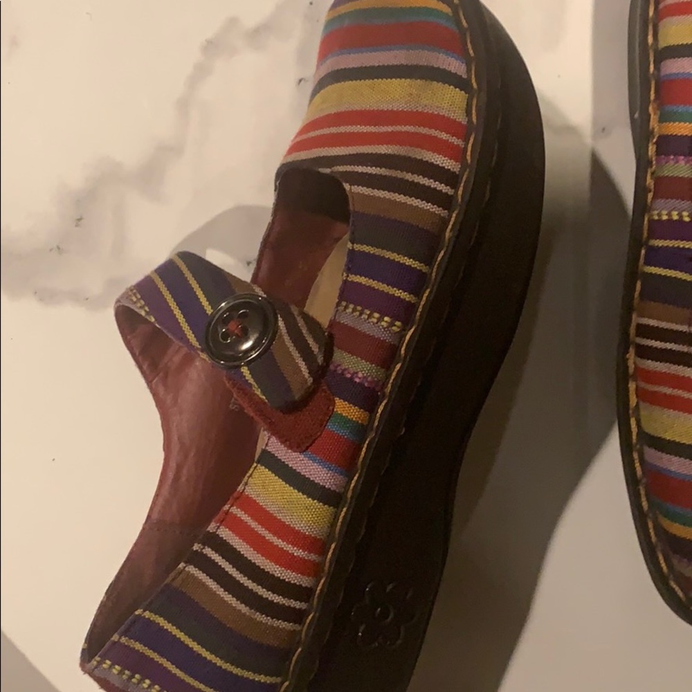 INGARO striped clogs